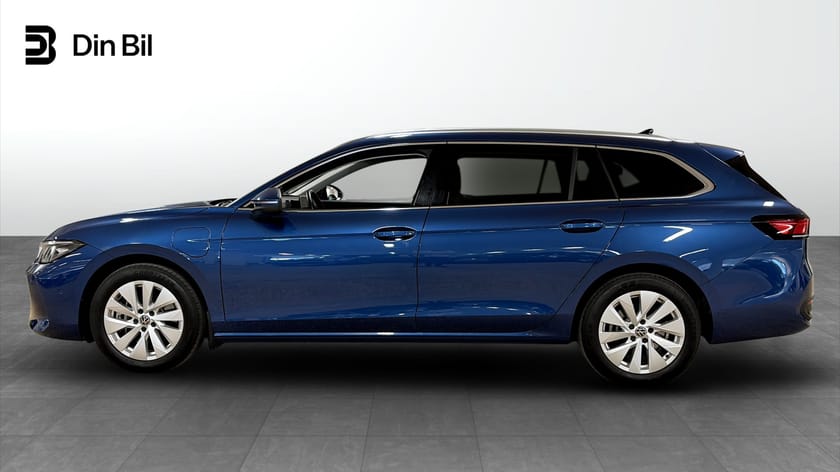 Bild 2 av Volkswagen Passat Variant eHybrid 272hk DSG Business/Dragkrok med trailer as