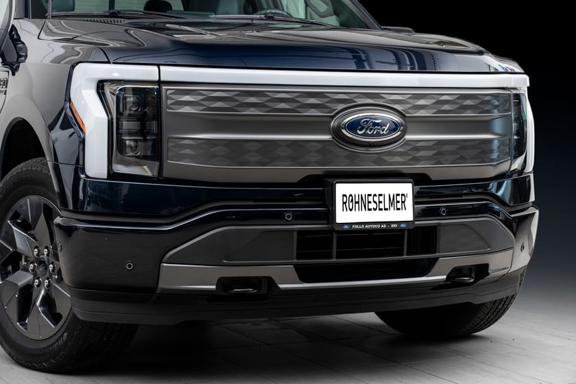 Bilde 2 av Ford F-150 Lightning Standard Range RÅ BIL//LAV KM//5-SETER//S/V-HJUL