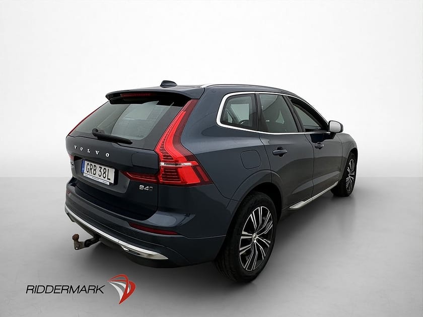 Bild 5 av Volvo XC60 B4 AWD Inscription Pano Drag Skinn Kamera Värmare