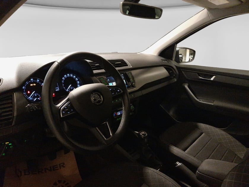 Bild 4 av Škoda Fabia Kombi Tsi Style / Dragkrok / Komfortpkt / 1 Ägare