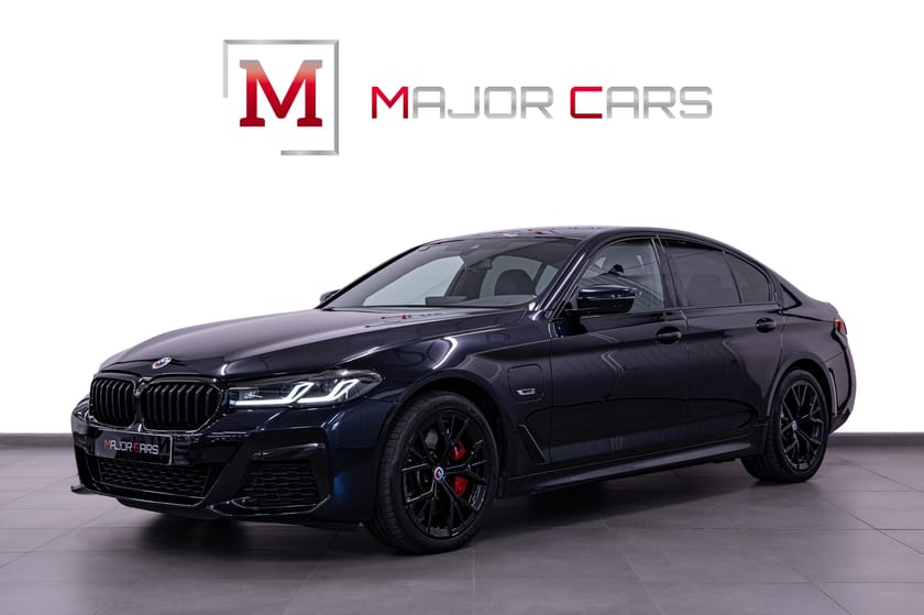 Bild 1 av BMW 545e xDrive Sedan M Sport Pro 50 Jahre H/K Kamera Drag 394hk