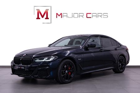 BMW 545e xDrive Sedan M Sport Pro 50 Jahre H/K Kamera Drag 394hk