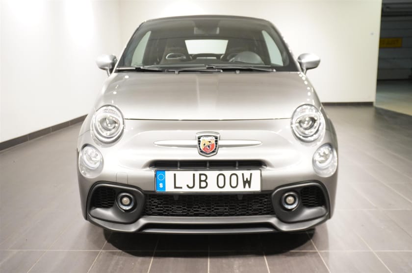 Bild 3 av Abarth 595C 1.4 165hk Navi Läder PDC