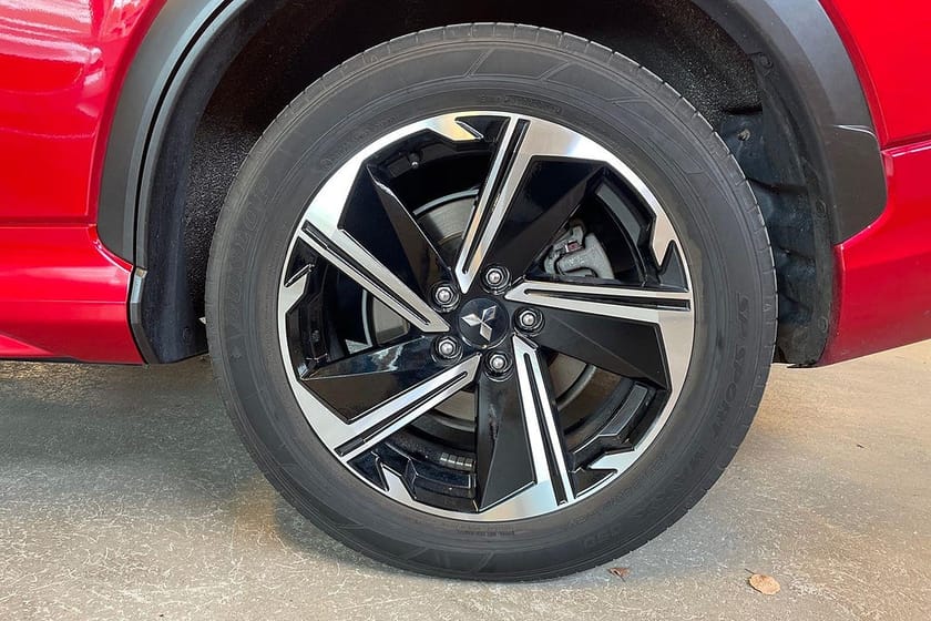 Bild 4 av Mitsubishi Eclipse Cross PHEV 188hk Business Instyle Panorama 360 kam Drag Skinn
