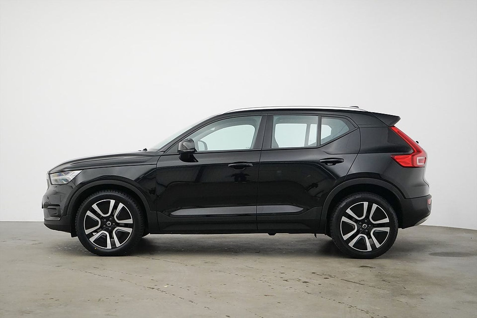 Volvo XC40 B4 Momentum 2021, bild 4/10