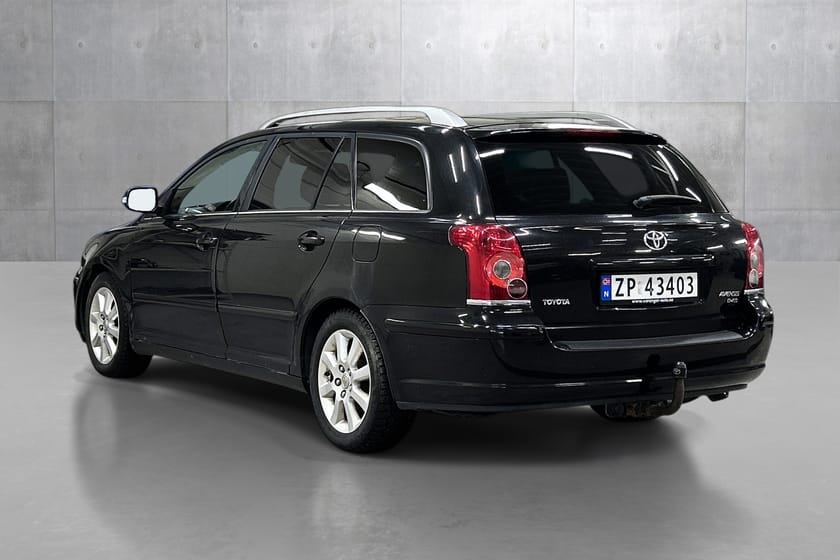 Bilde 3 av Toyota Avensis Stasjonsvogn NB, selges med div feil, les tilstandsrapport.