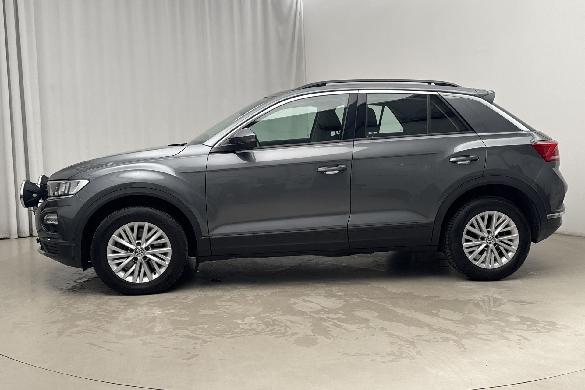 Volkswagen T-Roc 2.0 TDI DPF SCR 4Motion 2019, kuva 2/10