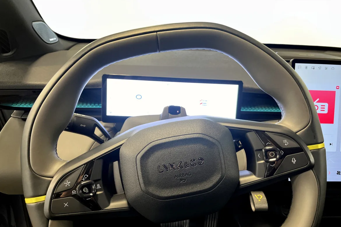 Lynk & Co 02 EV