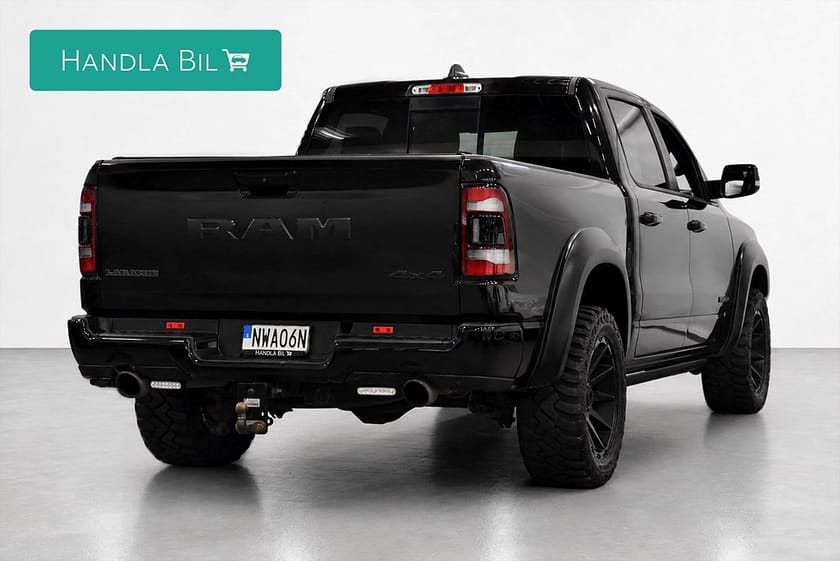 Bild 5 av RAM 1500 Crew Cab 5.7 V8 HEMI 4x4 Laramie Night Pano H/K Luft 395hk MOMS