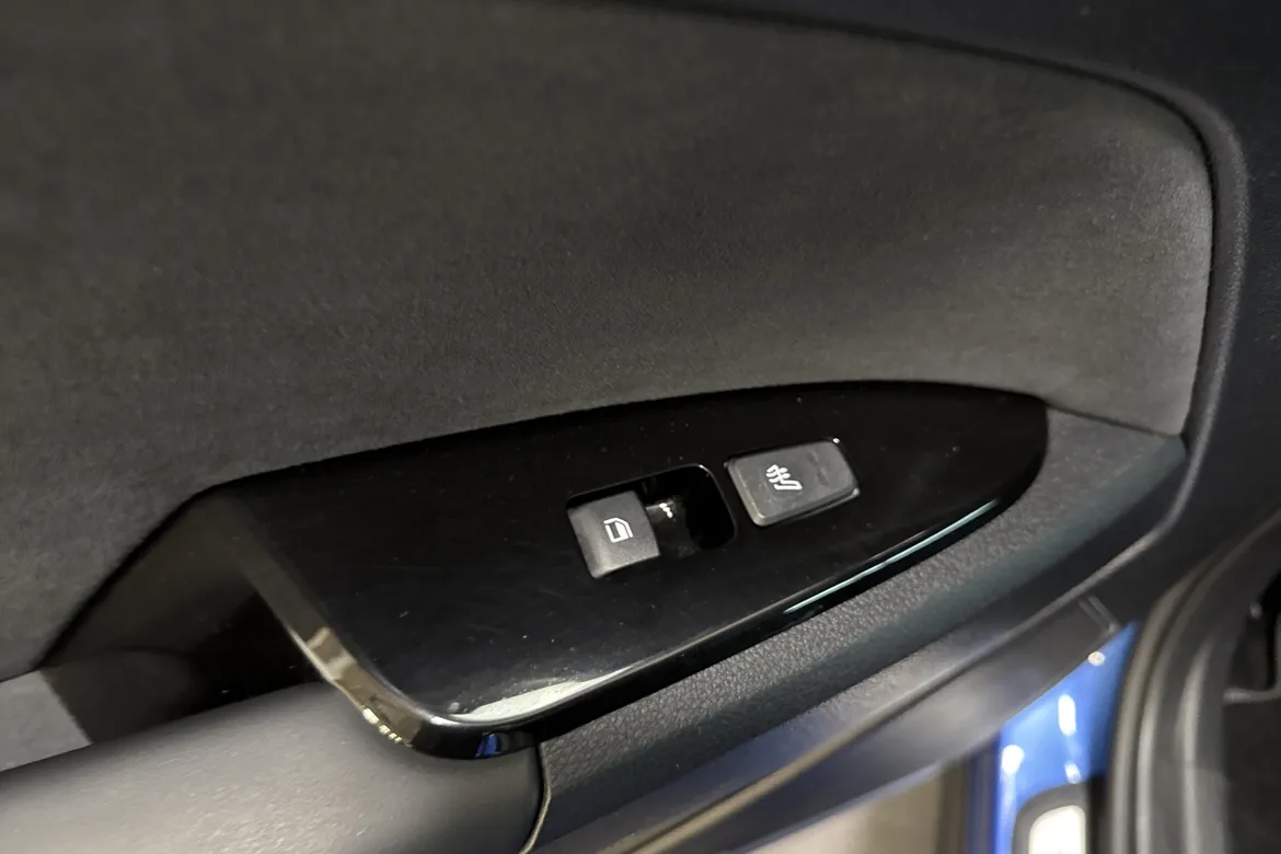 picture of a car