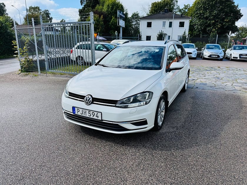 Bild 2 av Volkswagen Golf Sportscombi 1.0 TSI 110HK BMT / DRAG / BACKKAMERA