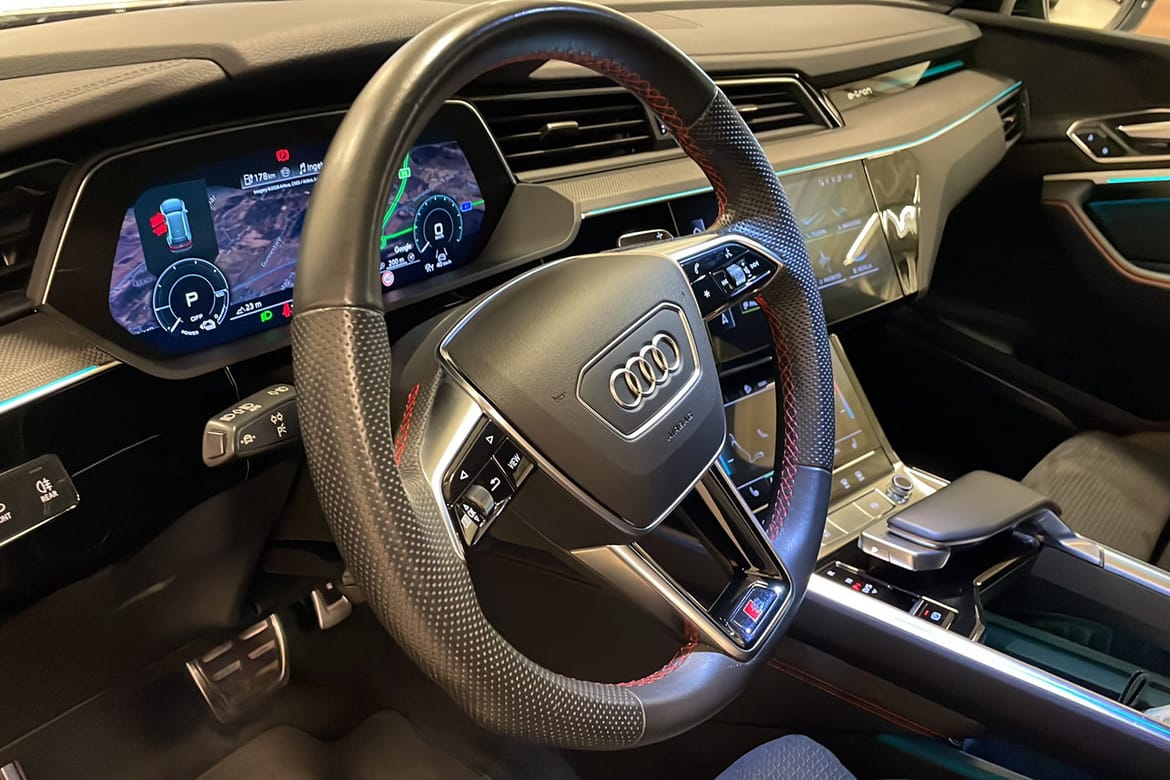 Audi Audi Q8 50 e-tron quattro — bild 14