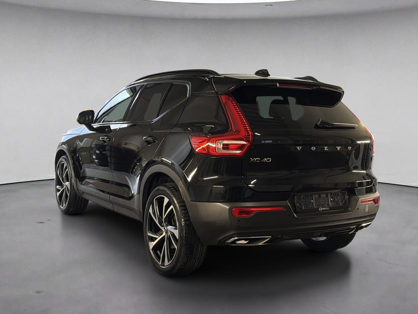 Bilde 2 av Volvo XC40 R-design AWD / Panorama / 360