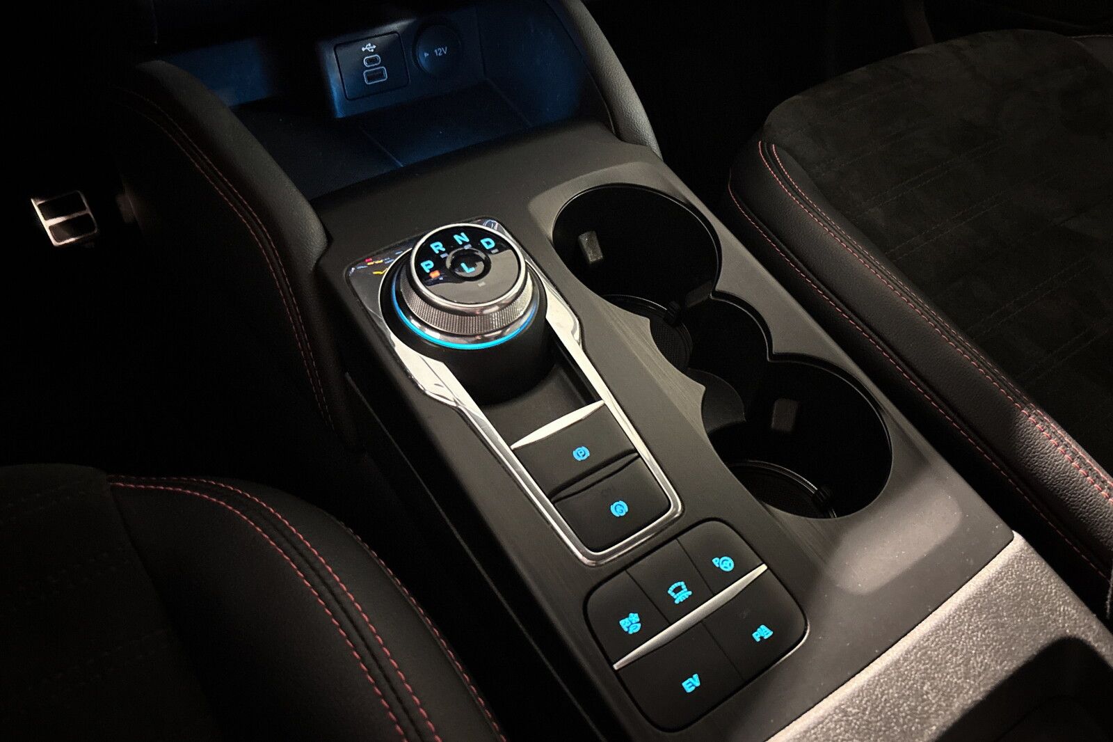 Ford Kuga Plug-In Hybrid bilde 17