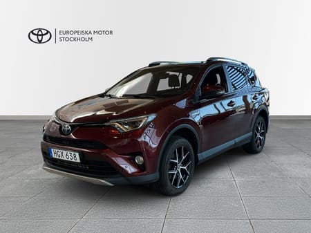 Toyota RAV4 Hybrid AWD Active Plus V-hjul Drag Värmare