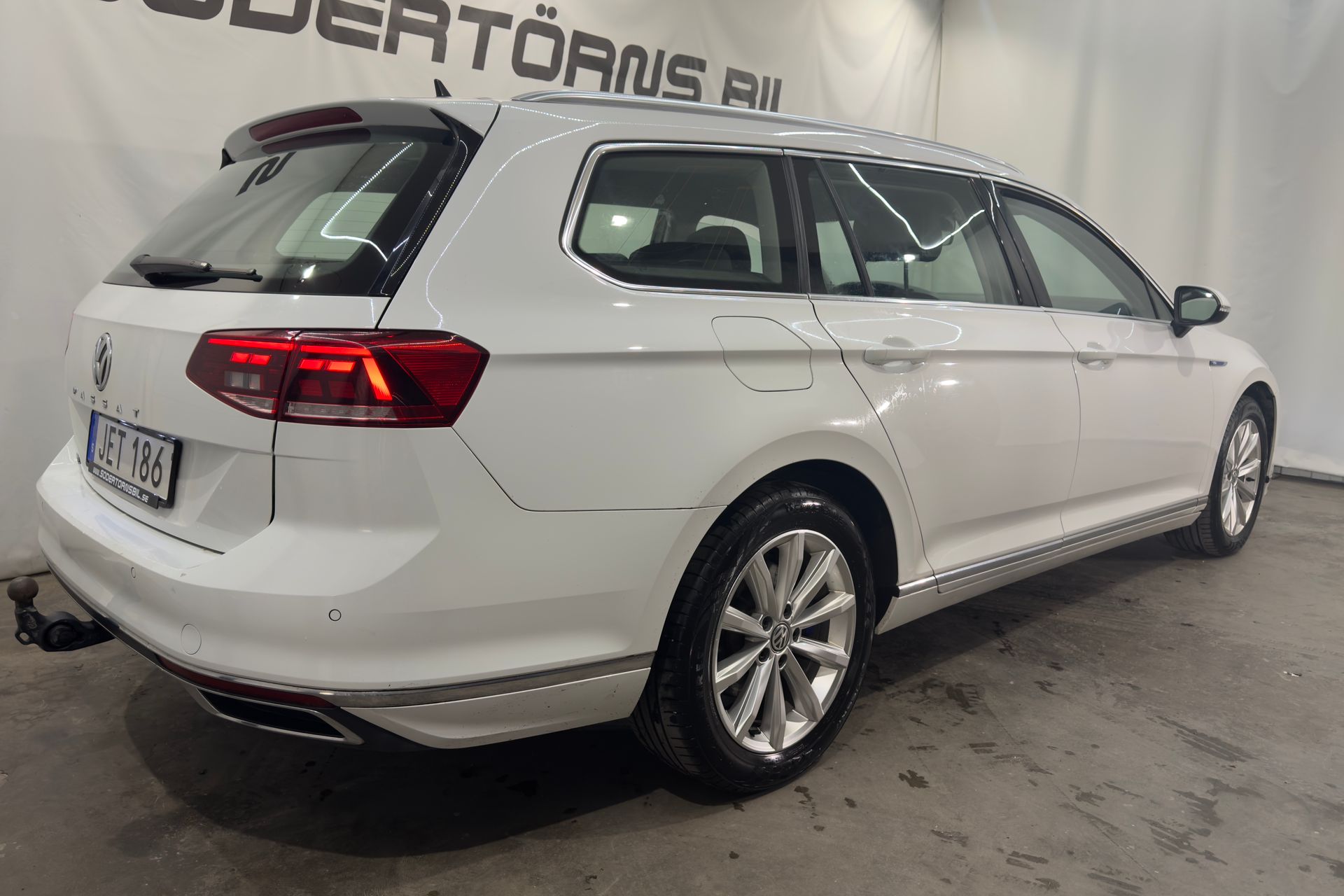 Volkswagen Passat 2020, bild 6/10