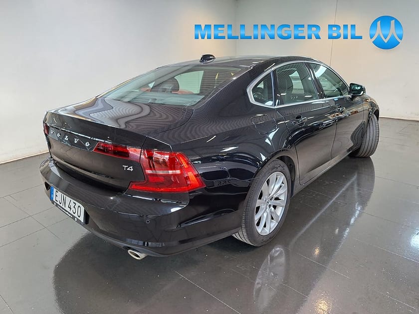 Bild 3 av Volvo S90 T4 Automat Business Adv. EU6 190hk Navi Drag VOC