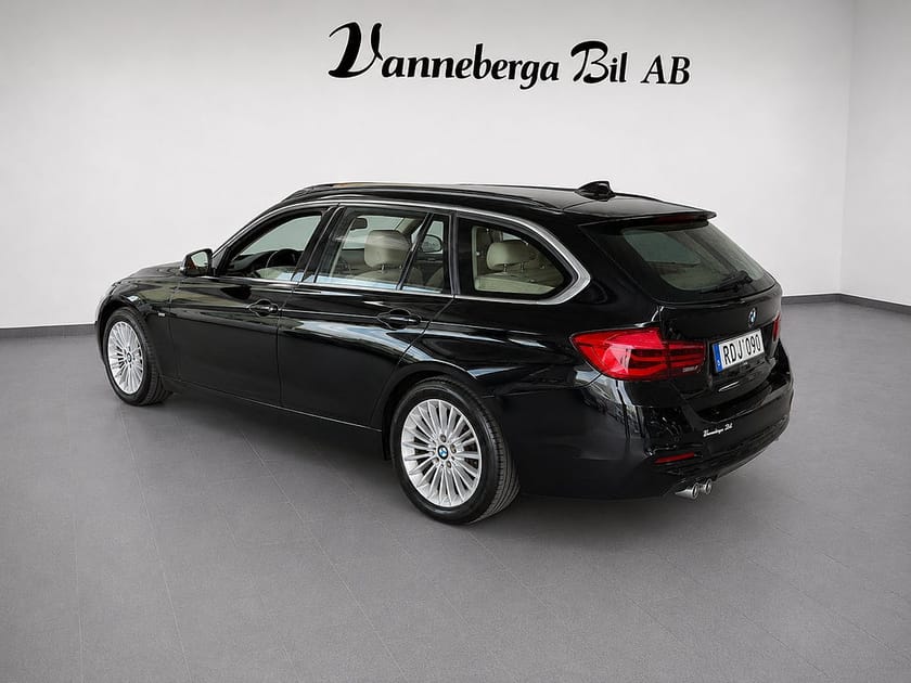 Bild 3 av BMW 320d xDrive Touring Steptronic Luxury Line Euro 6