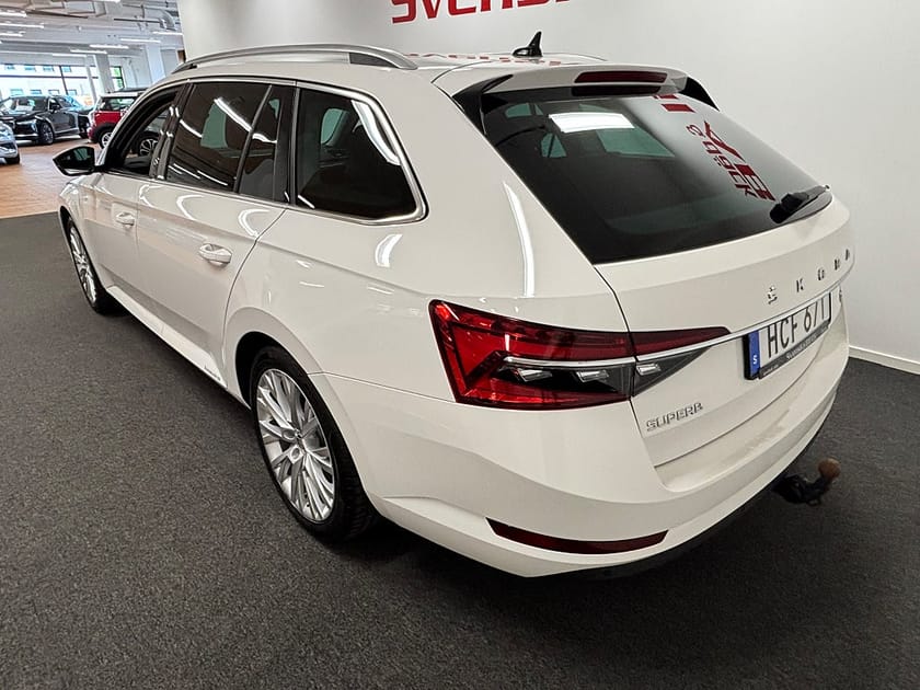 Bild 3 av Škoda Superb iV Kombi Skoda 1.4 TSI Business Edition, Style 2,99% ränta
