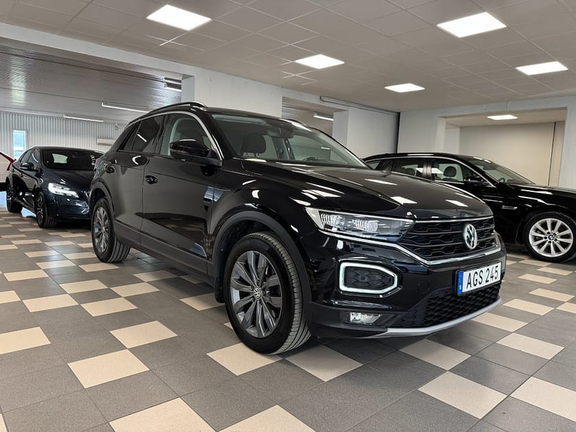Bild 3 av Volkswagen T-Roc 2.0 TSI 4M Automat Cockpit Parkassist Led Dragkrok