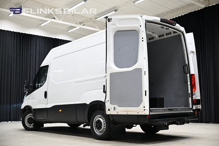 Bild 5 av Iveco Daily 35-140 Van 136HK Automat|LED|Drag|Värmare|Backkamera|3.5ton-drag