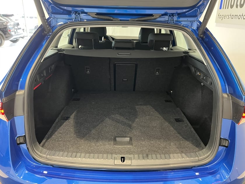 Bild 5 av Škoda Octavia Kombi STYLE 1,0 TSI M-HEV Värmare, Drag, V-Hjul