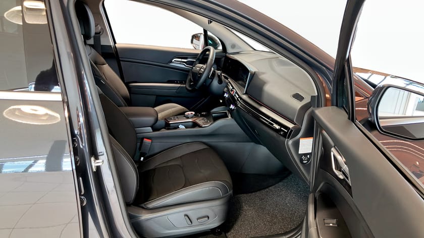 Bild 3 av Kia Sportage PHEV ADVANCE *Vinterhjul Ingår*