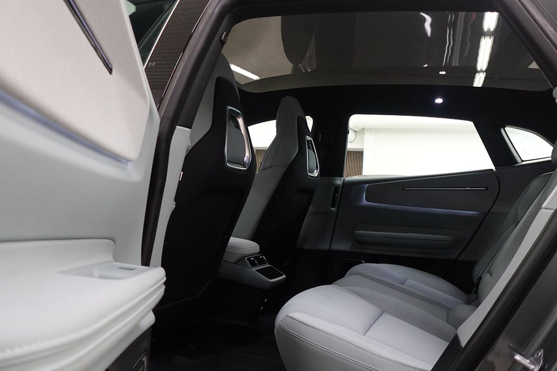 Polestar 4 2025, bild 5/10