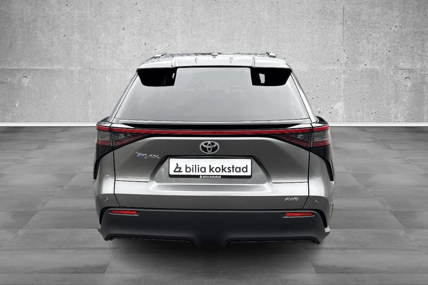 Bilde 5 av Toyota bZ4X Executive/AWD/Skinn/JBL/360 Kamera/S+V