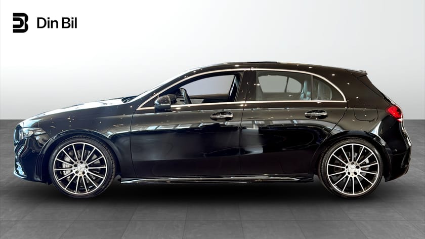 Bild 2 av Mercedes-Benz AMG A 35 4MATIC 4-matic 306hk Panorama / HUD