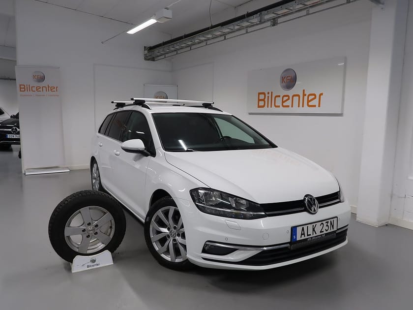 Bild 1 av Volkswagen Golf Sportscombi 1.5 TSI GT V-Däck ingår Drag-Värmare-CarPlay-AdaptivFH-