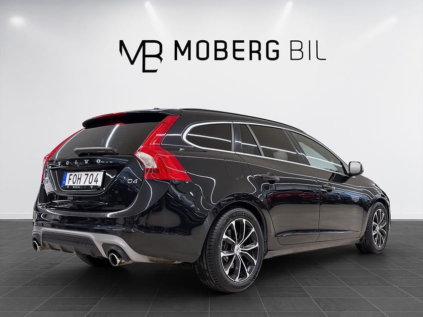 Bild 4 av Volvo V60 D4 181hk Helg på Moberg! R-Design PDC VOC Farth