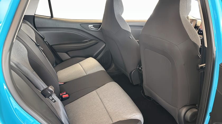 Bild 5 av MG 4 EV Urban MG4 COMFORT 43KWH (BLACK) - HOLBORN BLUE