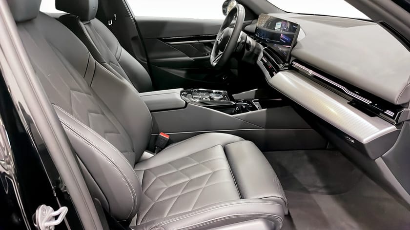 Bild 3 av BMW 520d xDrive Touring M Sport Active Edt Dragkrok Värmare H/K