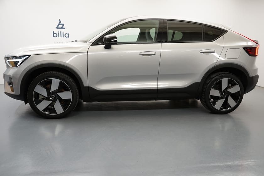 Bild 2 av Volvo C40 Recharge Plus Edition, Navigation, on call, Baklucka elmanövrerad, Panoramaglastak ej öppnb