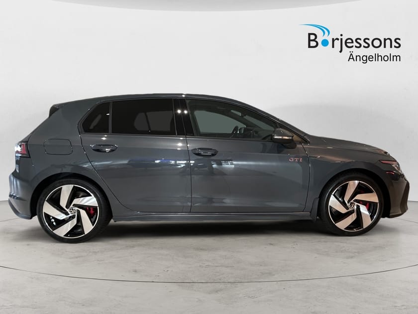 Bild 2 av Volkswagen Golf GTI 265 HK DSG7