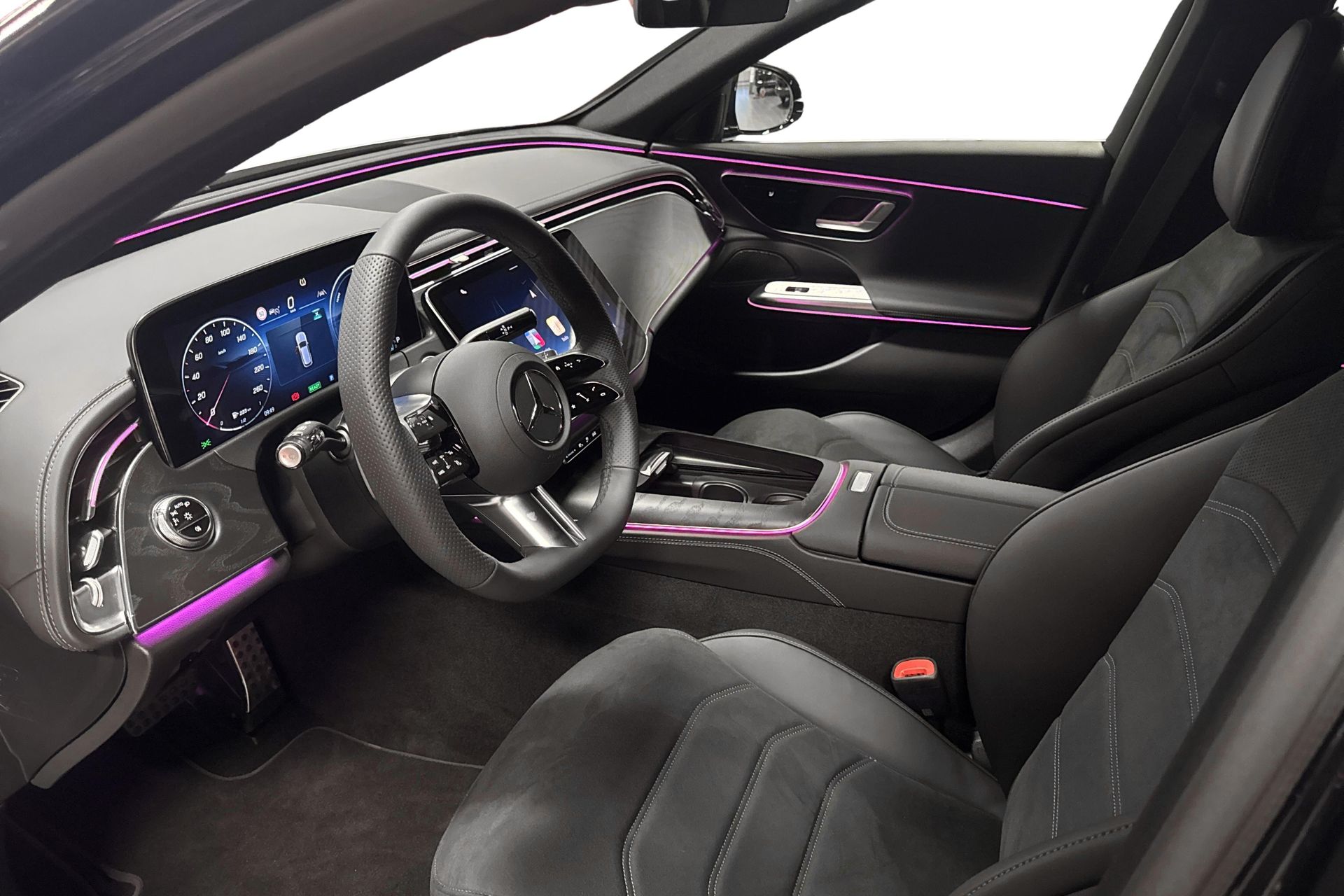 Mercedes-Benz E 300 DE 4M 2026, bild 7/10