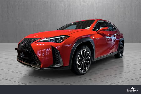 Lexus UX 250h E-Four F-sport, Hybrid, adaptive cruise