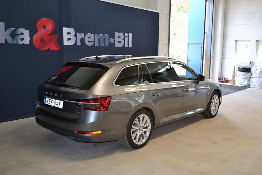 Bild 3 av Škoda Superb iV Kombi Skoda 1.4 TSI Business Edition, dragkrok värmare