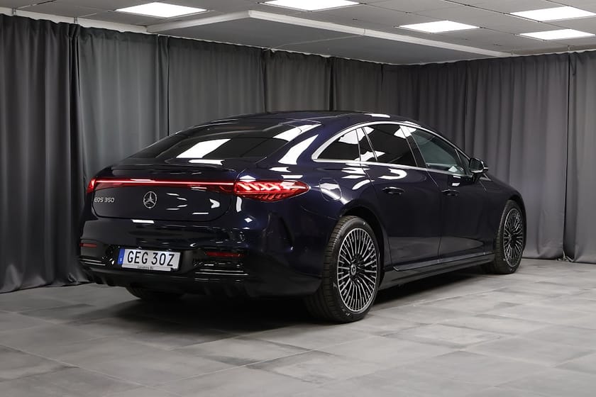 Bild 2 av Mercedes-Benz EQS 350 96 kWh AMG Line Premiumpaket HUD AIRMATIC Burmester