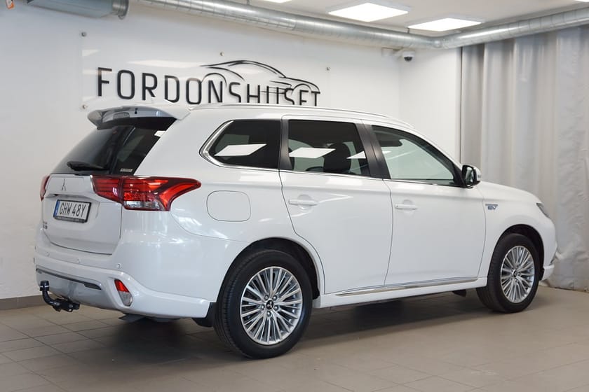 Bild 4 av Mitsubishi Outlander PHEV CVT 224HK COMFORT | LEASEBAR FÖR FÖRETAG