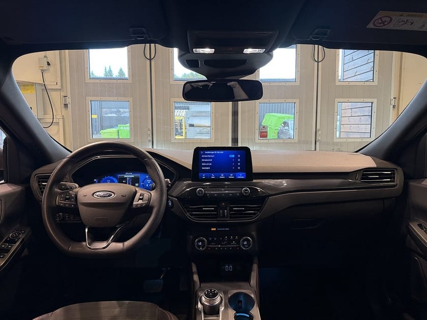 Bild 5 av Ford Kuga Plug-In Hybrid E-CVT ST-Line Drag Gps B&O BLIS SE SPEC