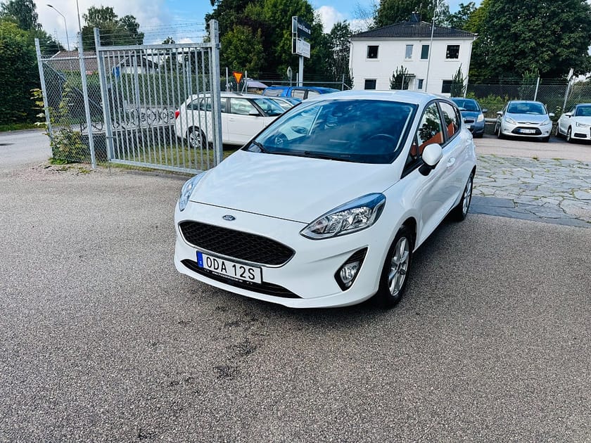 Bild 2 av Ford Fiesta 1.0 ECOBOOST 5-D TREND / CARPLAY / 7200Mil