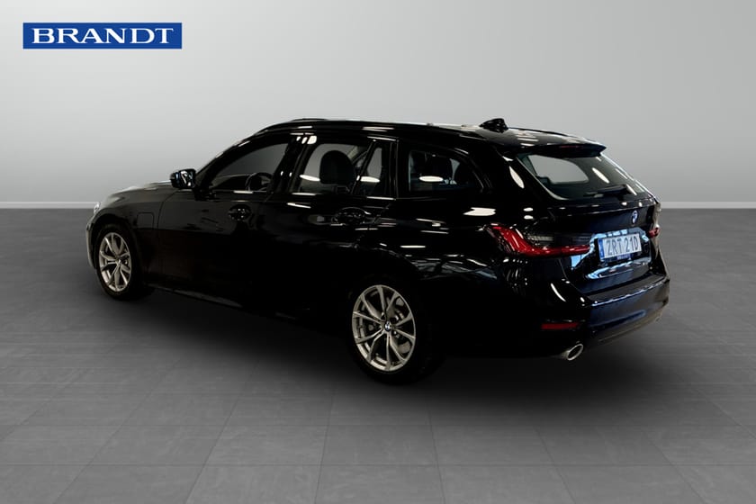 Bild 4 av BMW 330e Touring