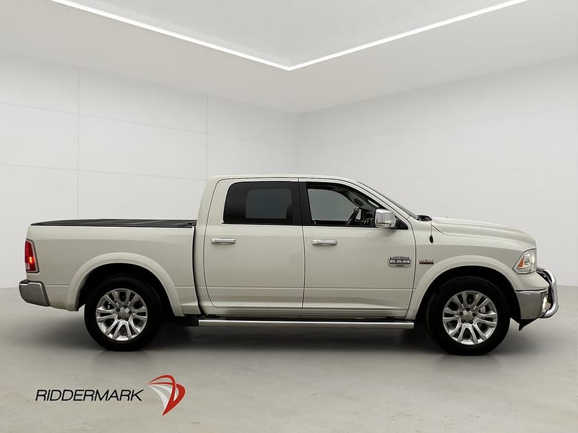 Bild 2 av RAM 1500 Crew Cab Dodge LongHorn 5.7 4x4 Drag L-Släde Taklucka Moms