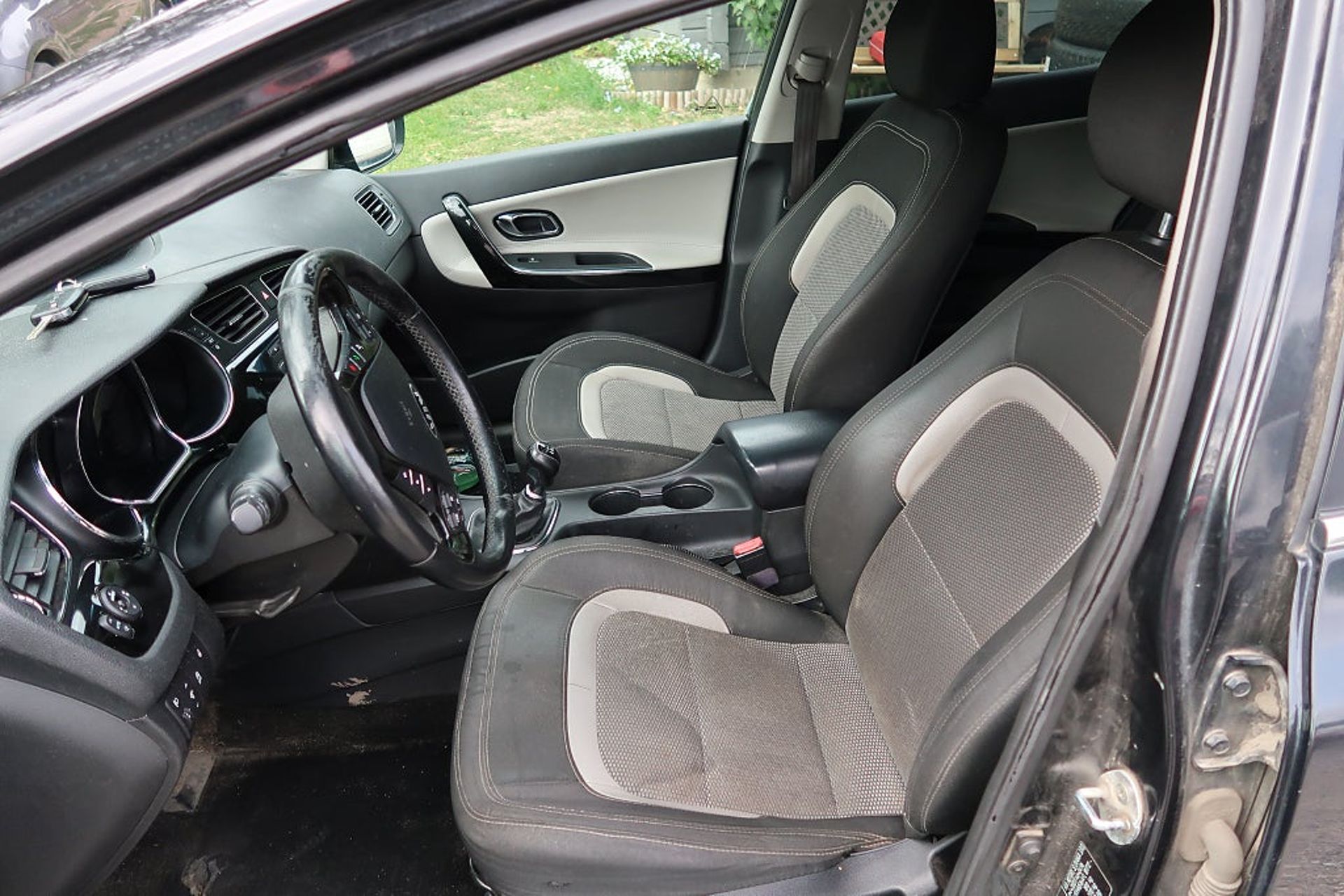 Kia Ceed 2015, bild 6/8