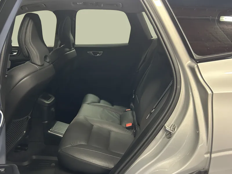 Bild 11 av 15 – Volvo XC60 T6 Plus Dark Nordic Edition Plus Nordic Edition