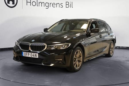 BMW 330e xDrive Touring Sport Line Drag Aktiv Fart HiFi