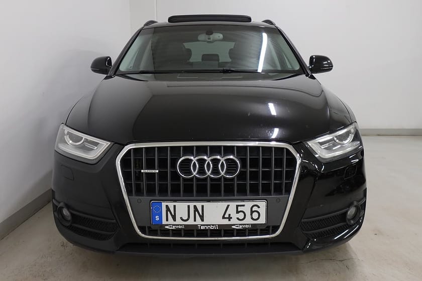 Bild 2 av Audi Q3 2.0 TDI quattro Comfort Panorama Farthållare NYKAMREMM