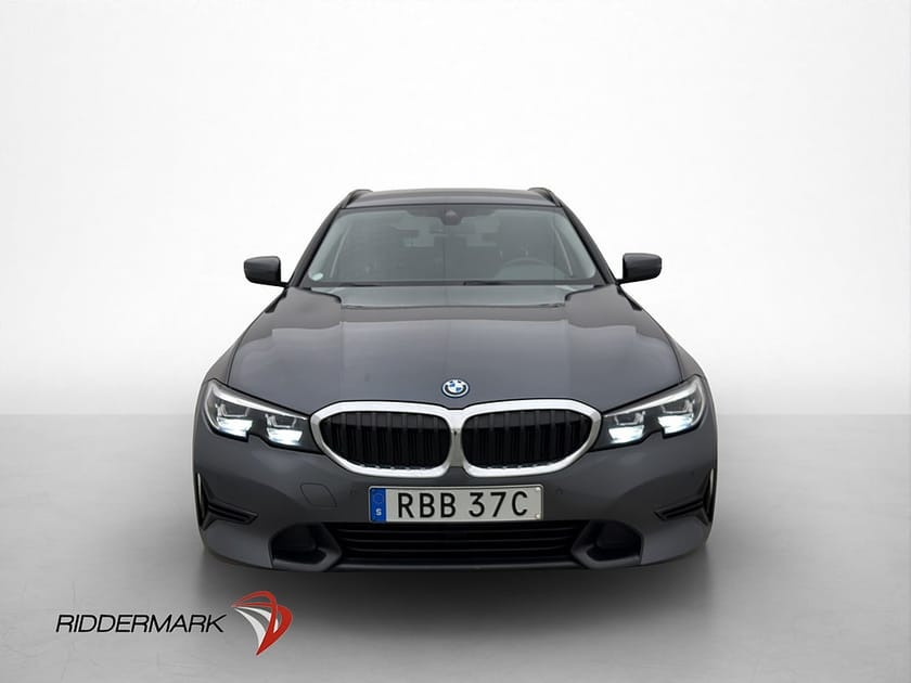 Bild 2 av BMW 330e xDrive Touring Sport line CarPlay Cockpit Navi